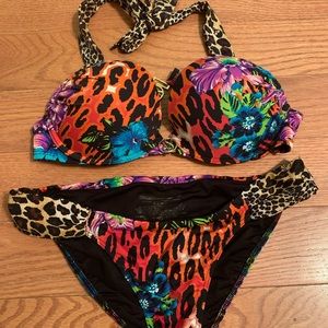 Victoria’s Secret Bikini size Small & 34A